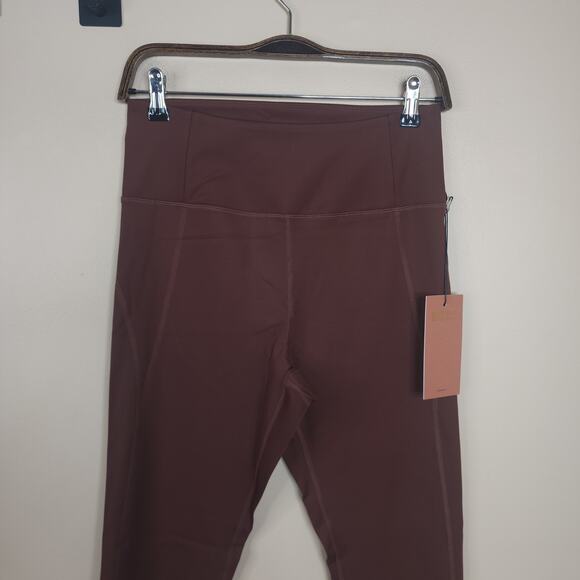 Girlfriend Collective Compressive High-Rise Legging in Earth Size L - Picture 3 of 8